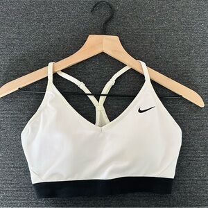 Nike sports bra size M